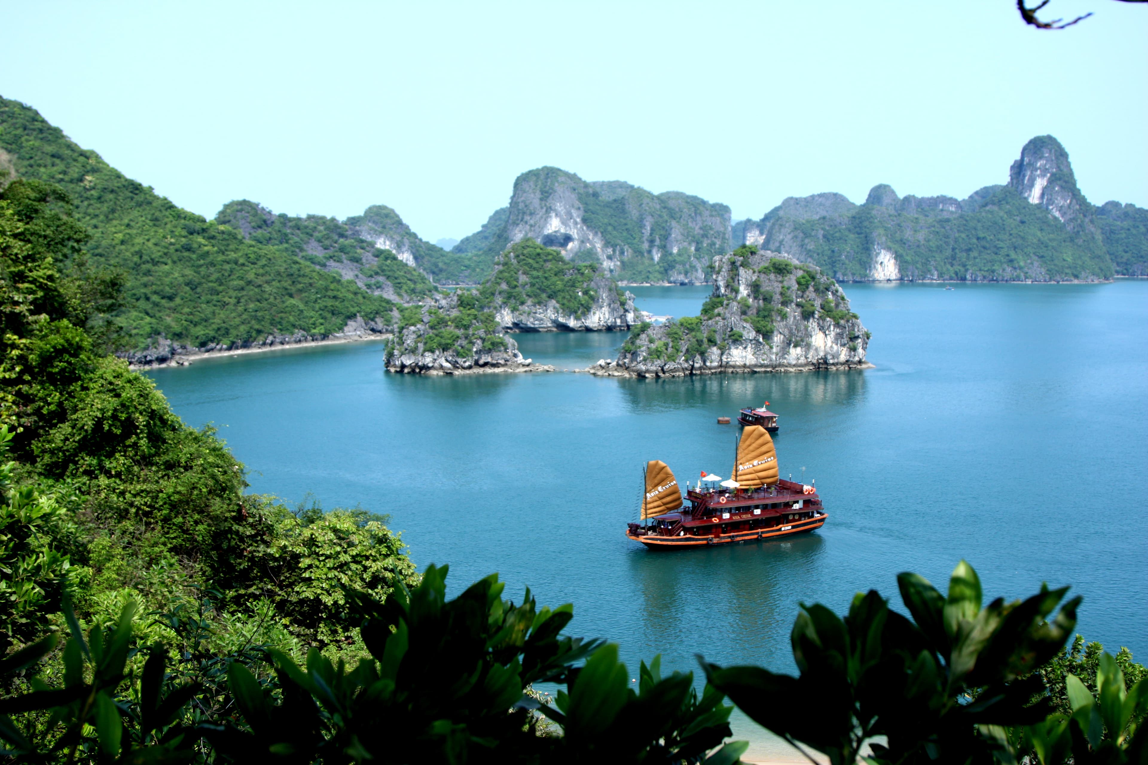 Vietnam travel guide